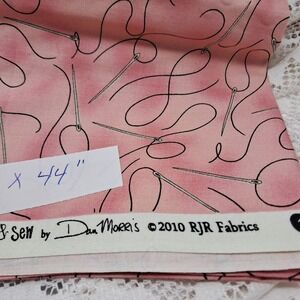 Dan Morris Mrs. Sew & Sew Fabric Pink Sewing‎ Needles Cotton Craft Material